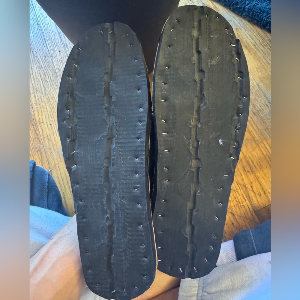 BLACK HUARACHES - Picture 6 of 7